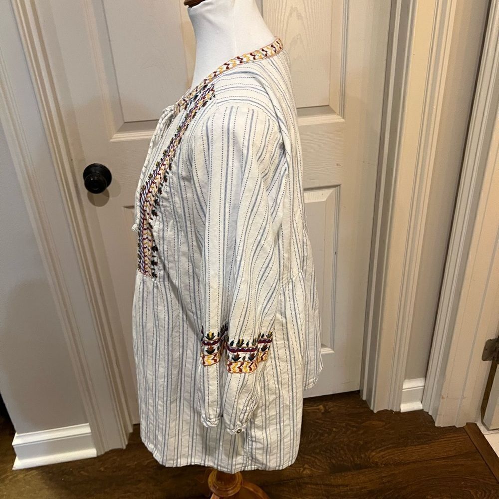 Peasant or Boho Top blue and White Stripes with Embroidery Large - Picture 4 of 5